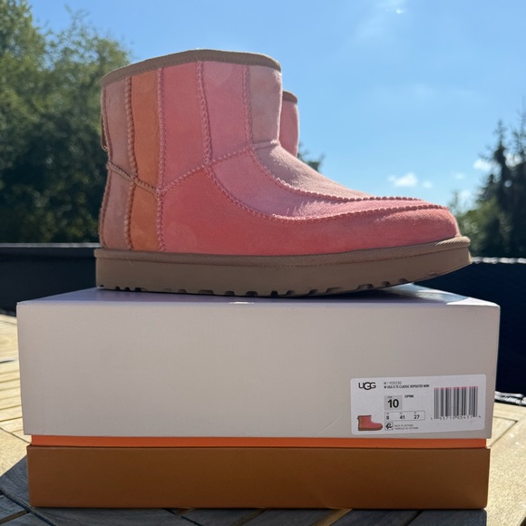 UGG X Tschabalala Self classic Pink Ombré MINI shearling Ankle Boots - Picture 1 of 8